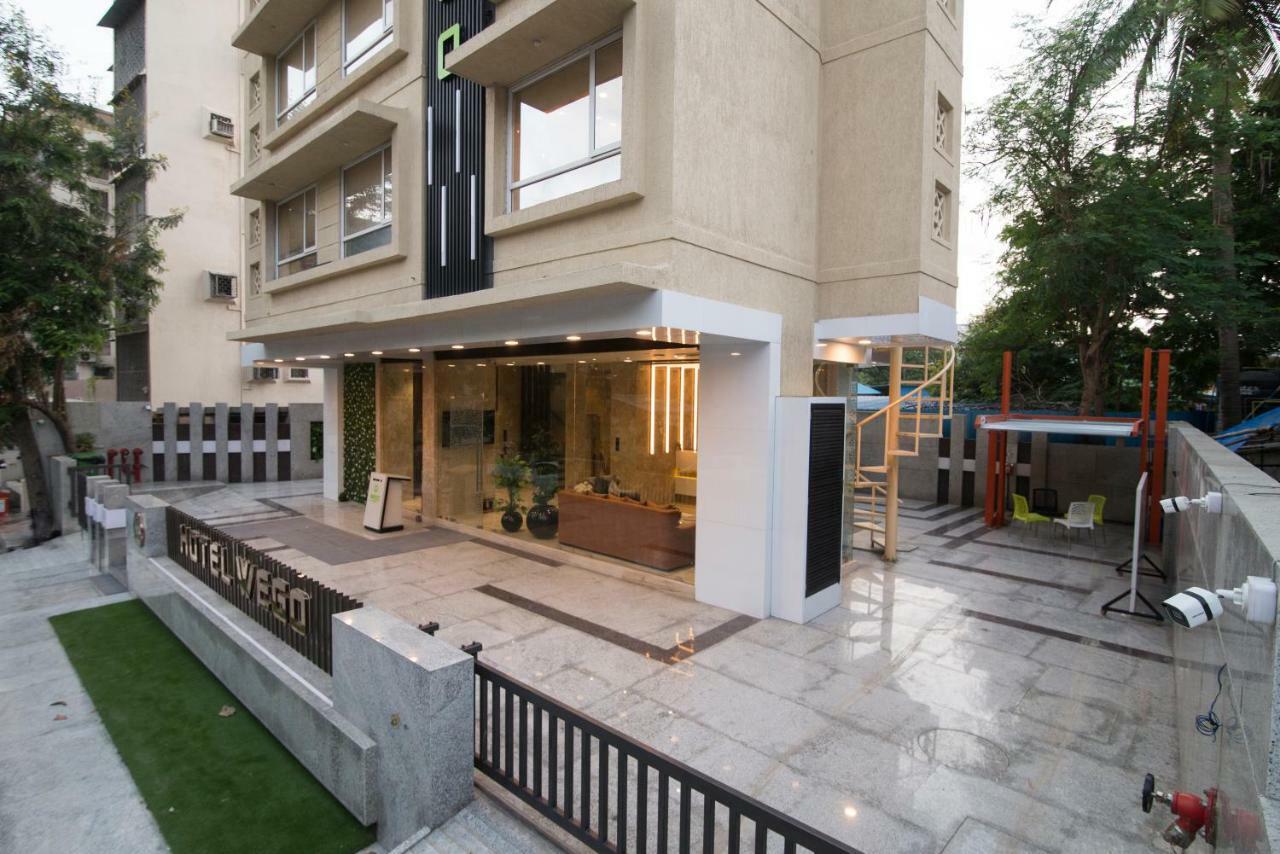 Hotel Wego Bombay Exterior foto